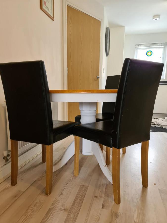 King En-Suite Close To The A30 Camborne Bagian luar foto