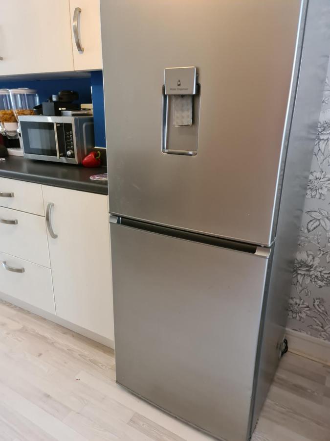 King En-Suite Close To The A30 Camborne Bagian luar foto
