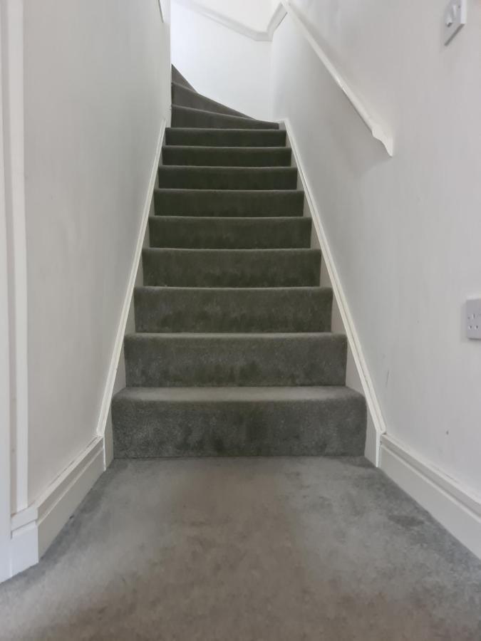 King En-Suite Close To The A30 Camborne Bagian luar foto