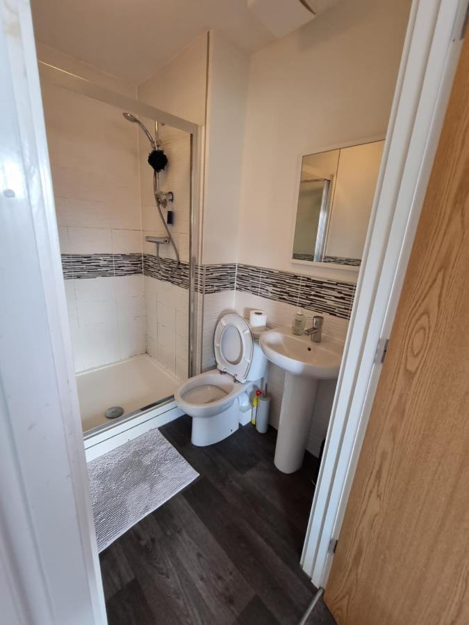 King En-Suite Close To The A30 Camborne Bagian luar foto